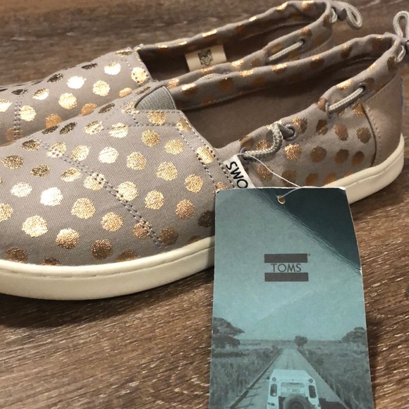 TOMS New With Tags - Picture 2 of 4